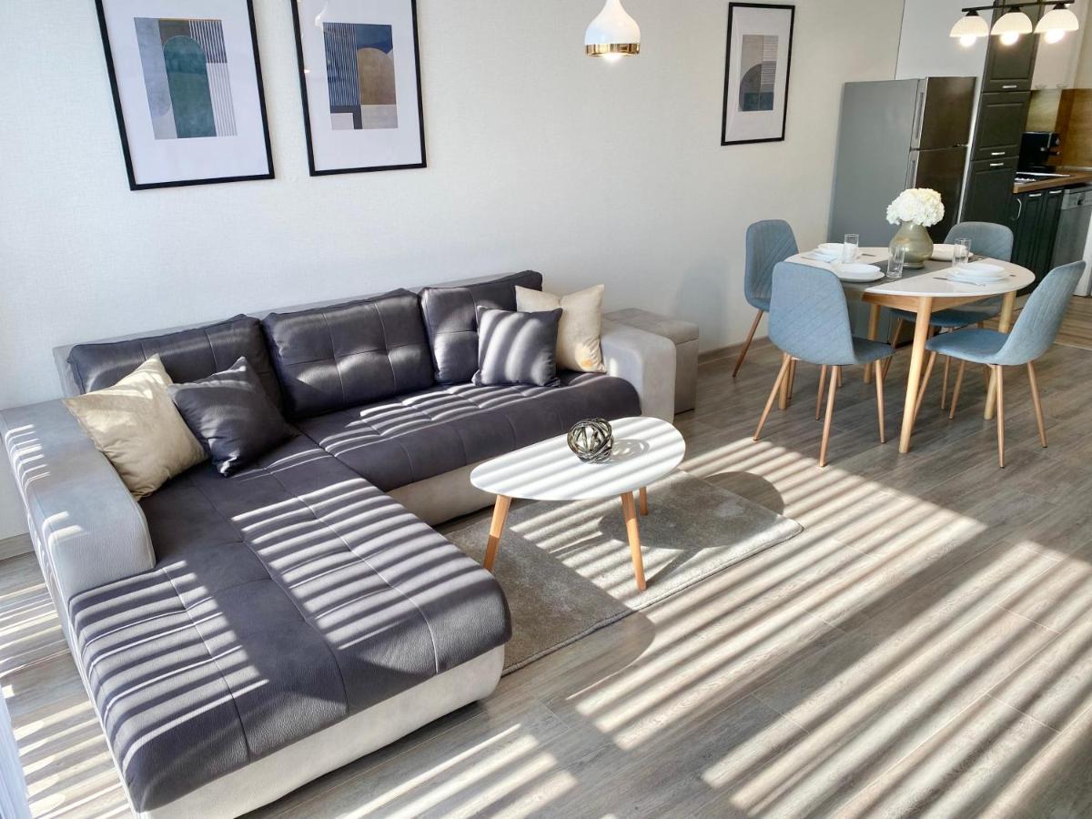 Private Apartment For 4 Guests And Parking Plovdiv Exterior photo