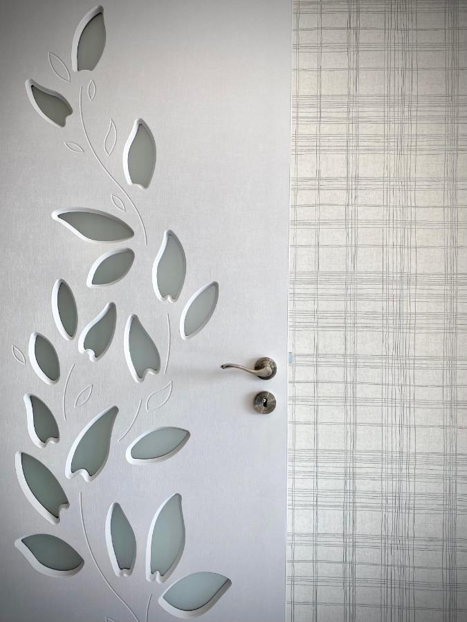 Private Apartment For 4 Guests And Parking Plovdiv Exterior photo